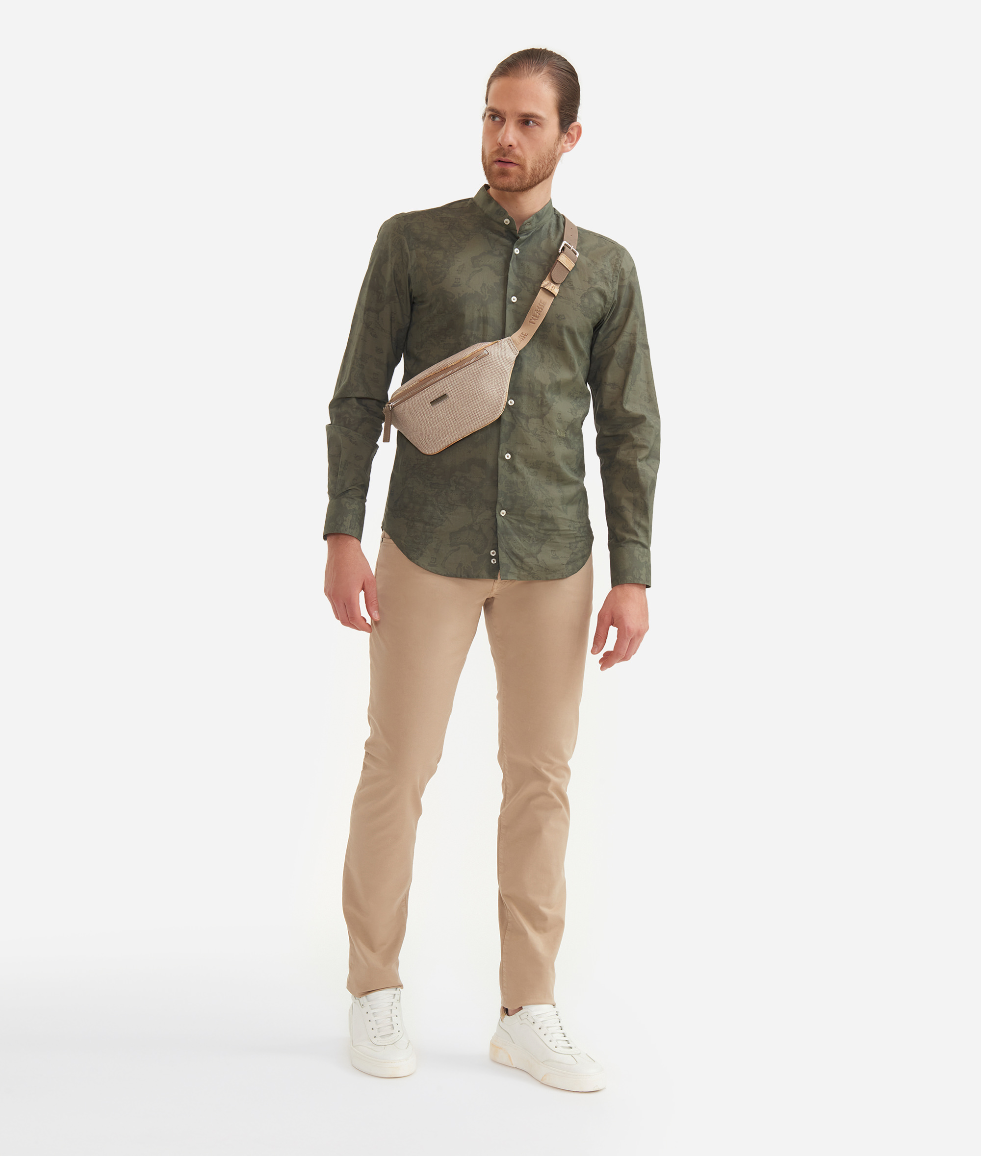 Camicia slim fit con colletto alla coreana in cotone Verde Militare